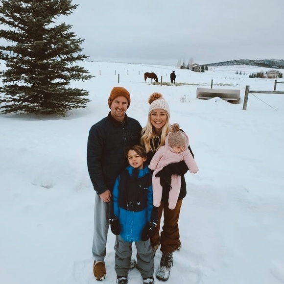 Meet your Posher, Channing - Picture 5 of 7